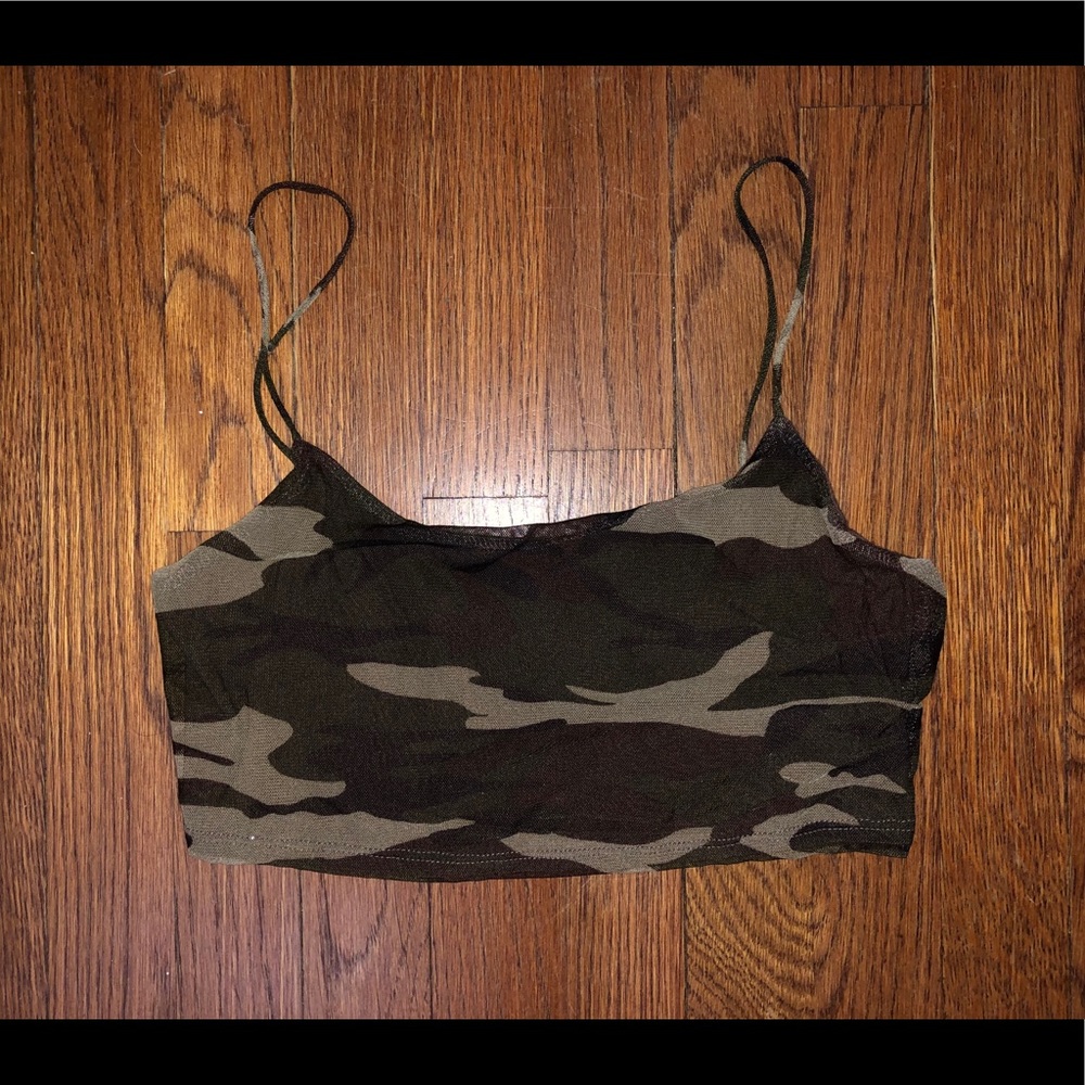 Fashion Nova Camouflage crop top size Medium